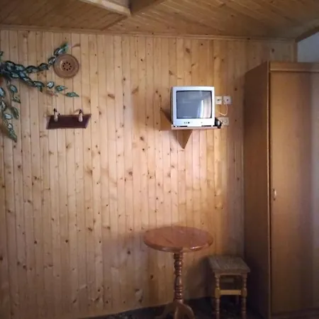 Гостевой дом приватна яблуневий сад Яремча