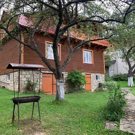 приватна яблуневий сад 1 * Jaremče