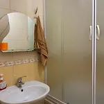 ゲストハウス приватна яблуневий сад 1 *