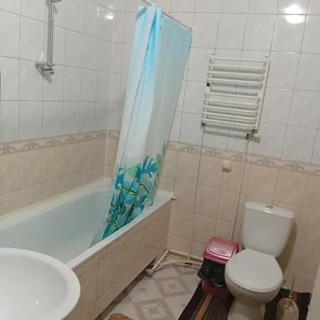 Guest house приватна яблуневий сад 1 Yaremche