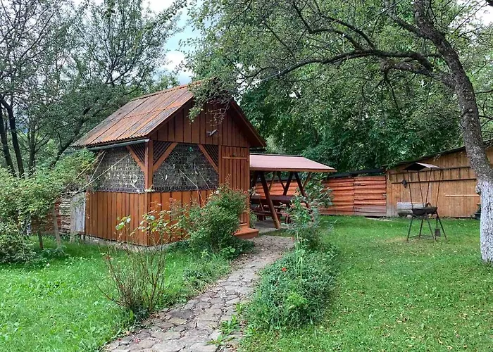 Penzion приватна яблуневий сад 1 Jaremče